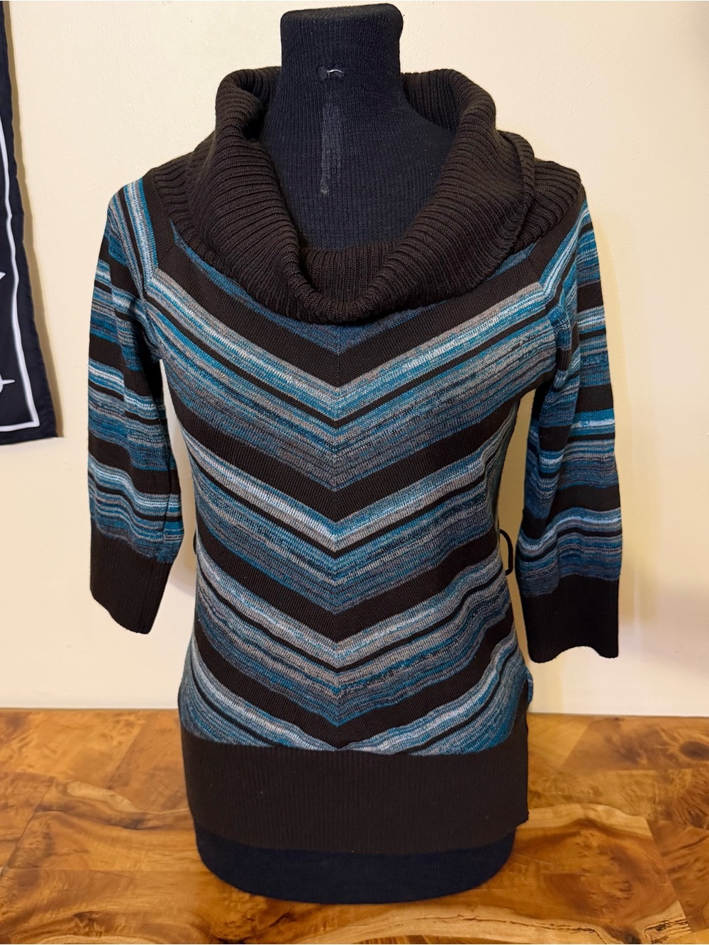 Cowl Neck Sweater 3/4 Sleeves Vintage iZ Byer Chevron Bodycon